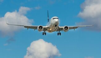 Estancia en el Aeropuerto: Cómoda Espera de un Vuelo